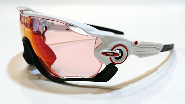 OAKLEY（オークリー）JAWBREAKER（ジョウブレイカー）ICRX NXT NEW調光 ...