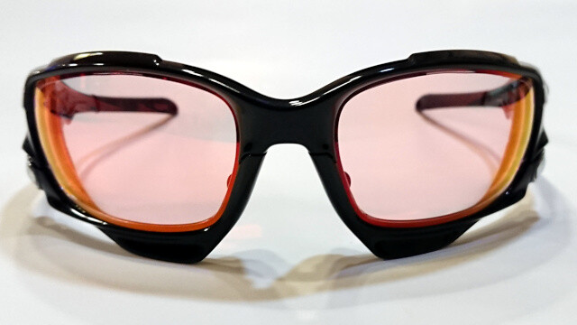レンズ交換 メガネのコミヤマ オークリー スポーツサングラス専門店